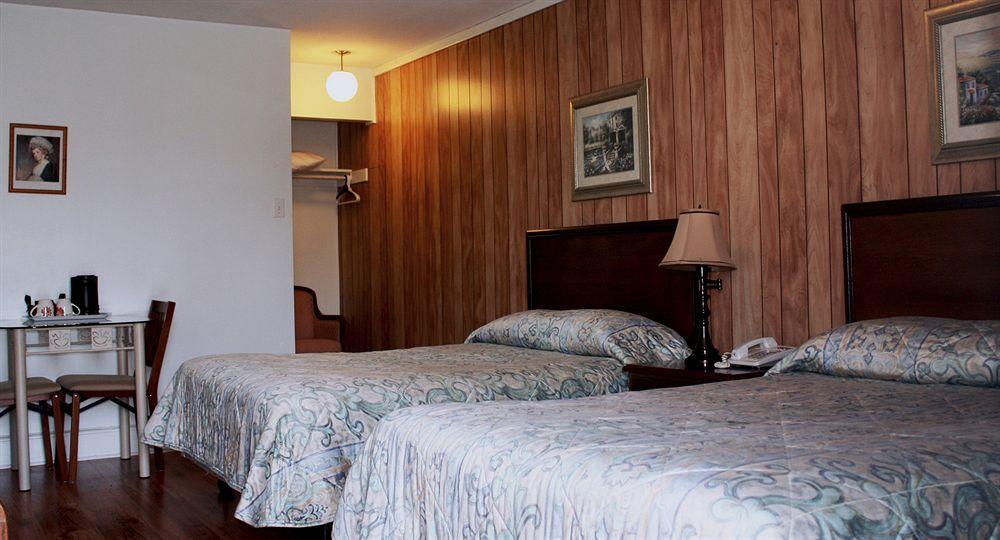 Lake City Motel Dartmouth Exterior foto